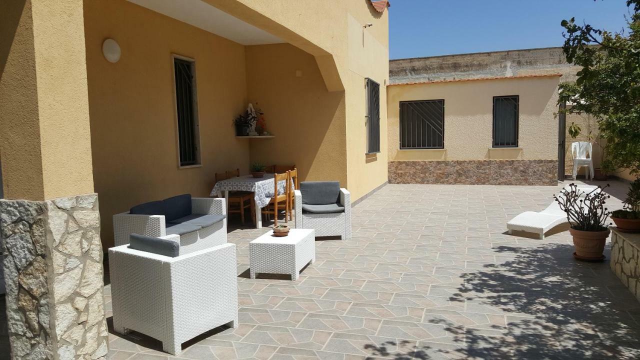 Villa Alba Valderice Buitenkant foto