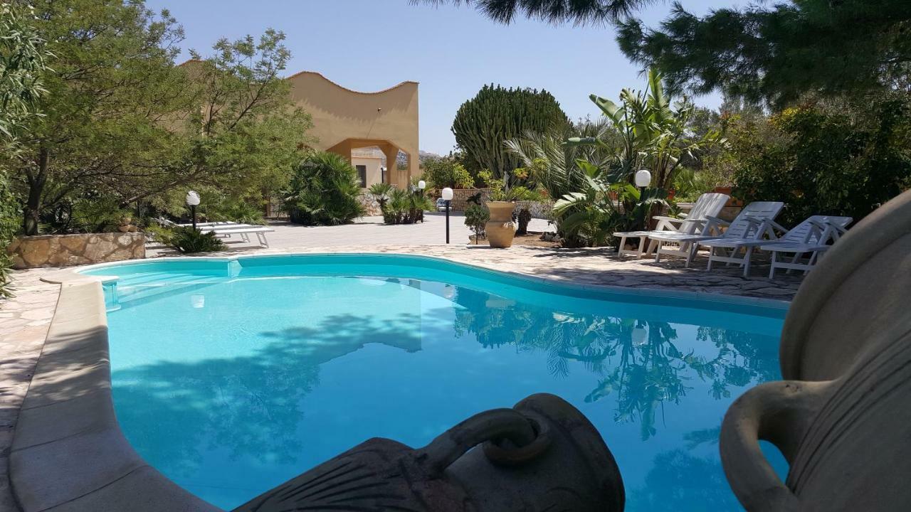 Villa Alba Valderice Buitenkant foto
