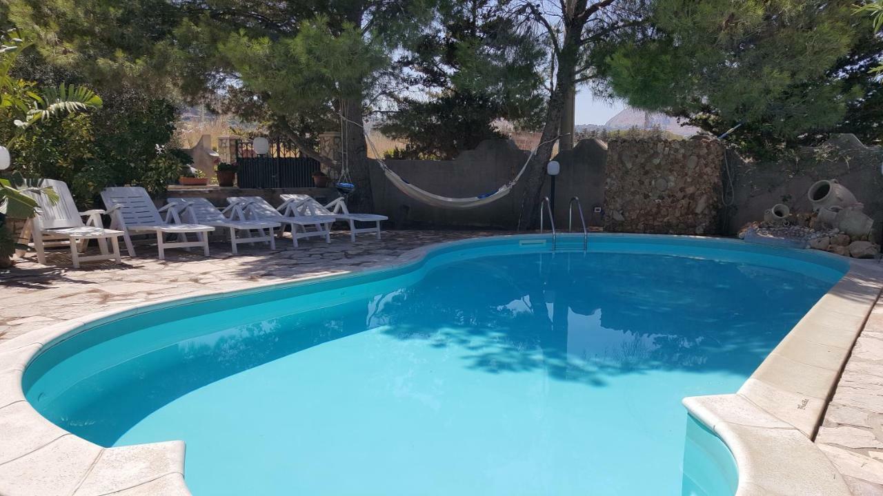 Villa Alba Valderice Buitenkant foto